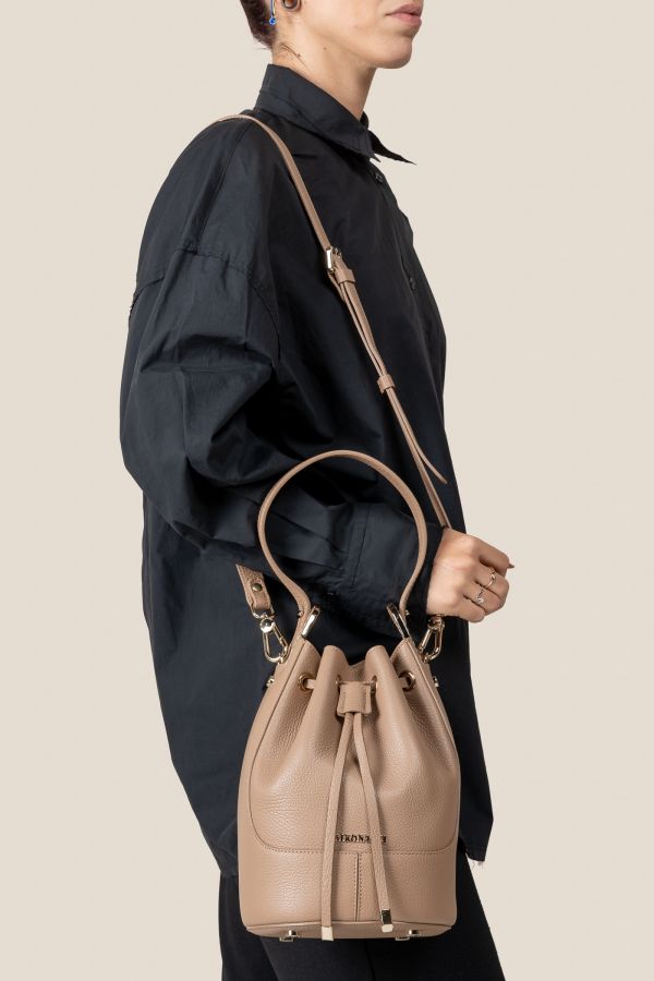 2253 Vitello Camel 108